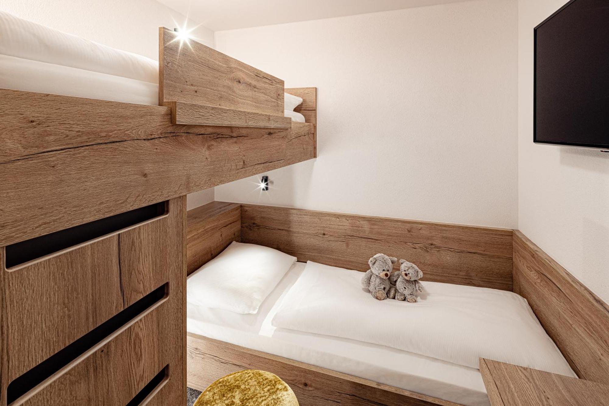 Hotel Schneeberg Family Spa Resort Ridnaun Exteriör bild