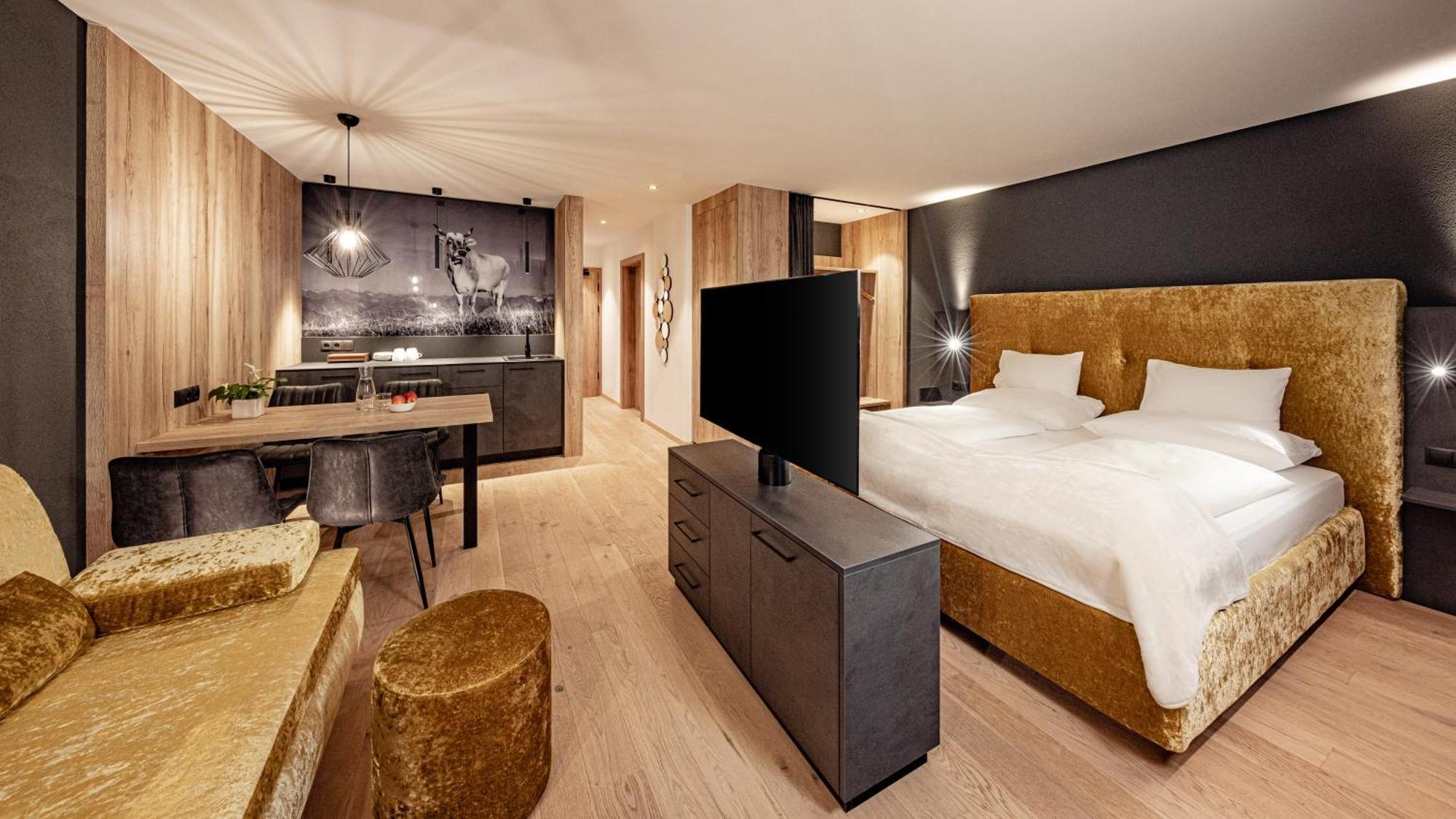 Hotel Schneeberg Family Spa Resort Ridnaun Exteriör bild