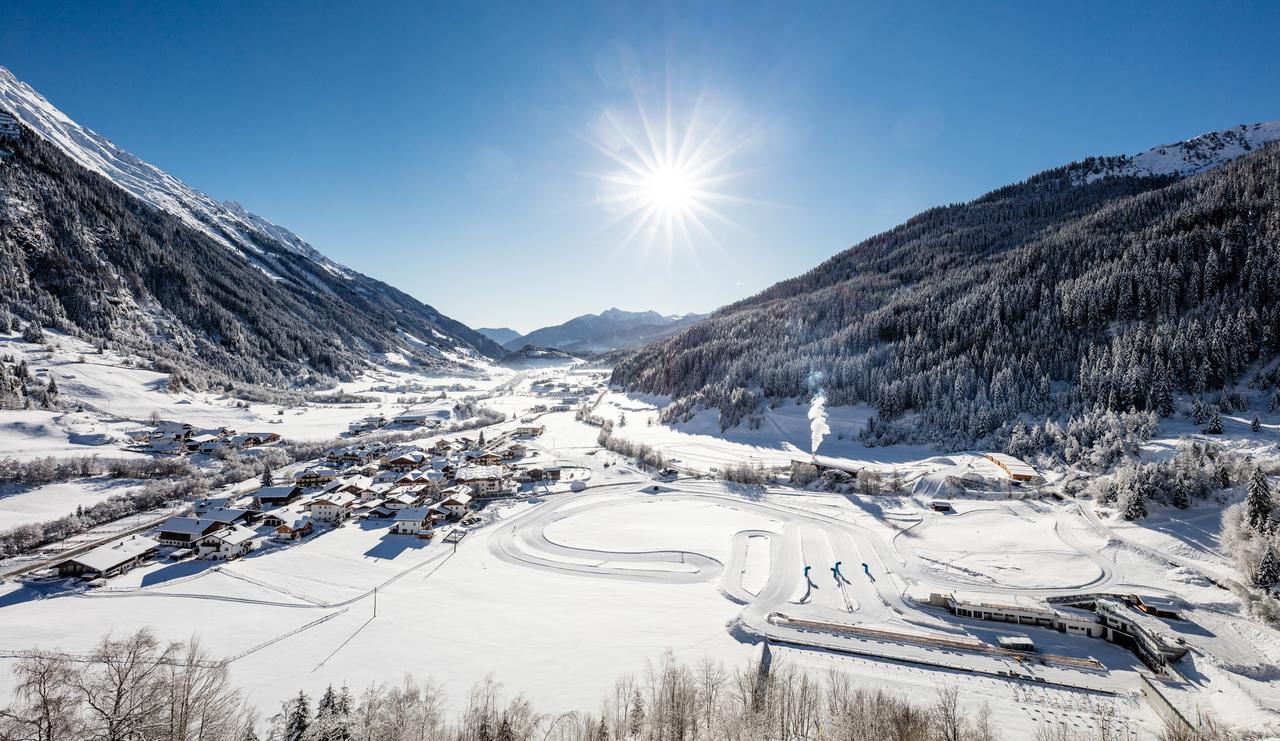 Hotel Schneeberg Family Spa Resort Ridnaun Exteriör bild