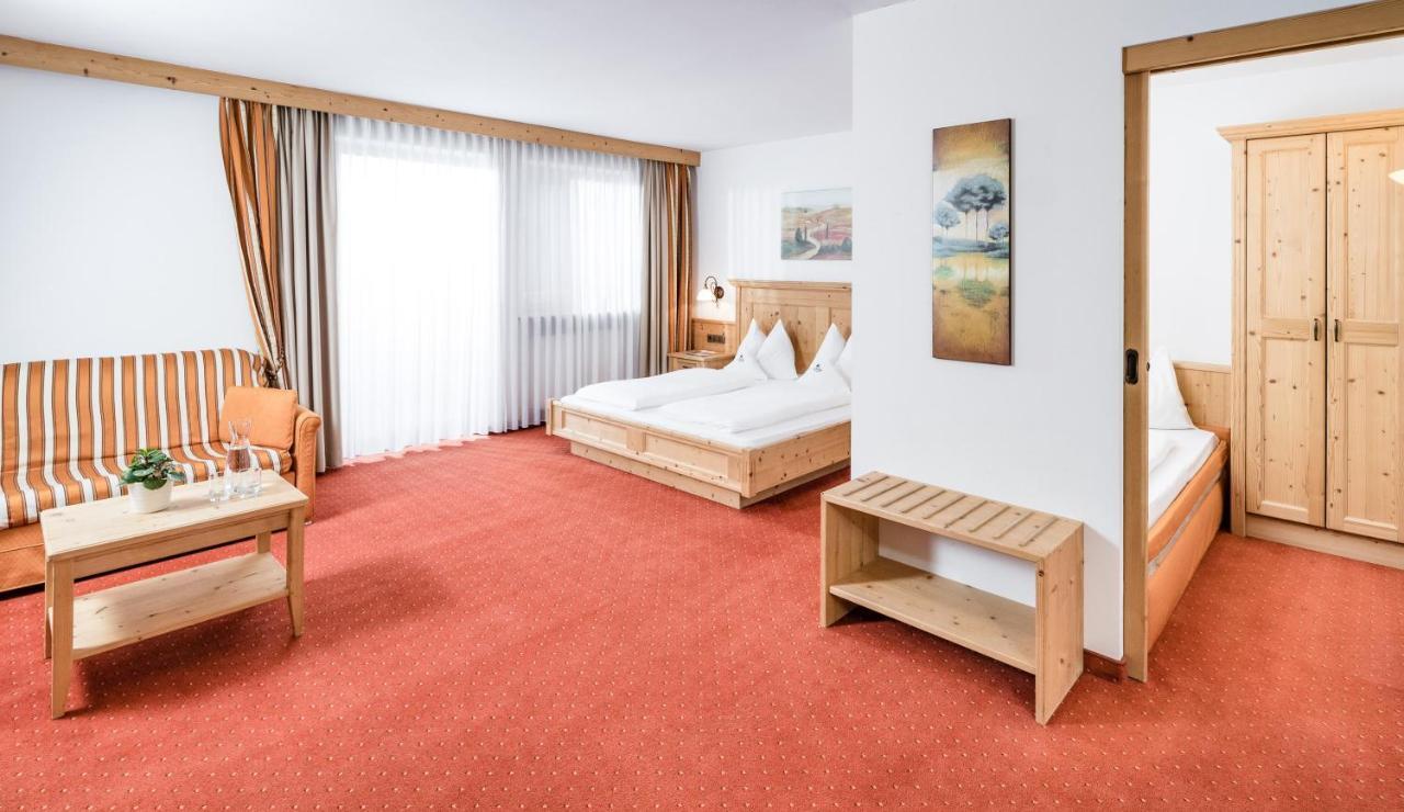 Hotel Schneeberg Family Spa Resort Ridnaun Exteriör bild