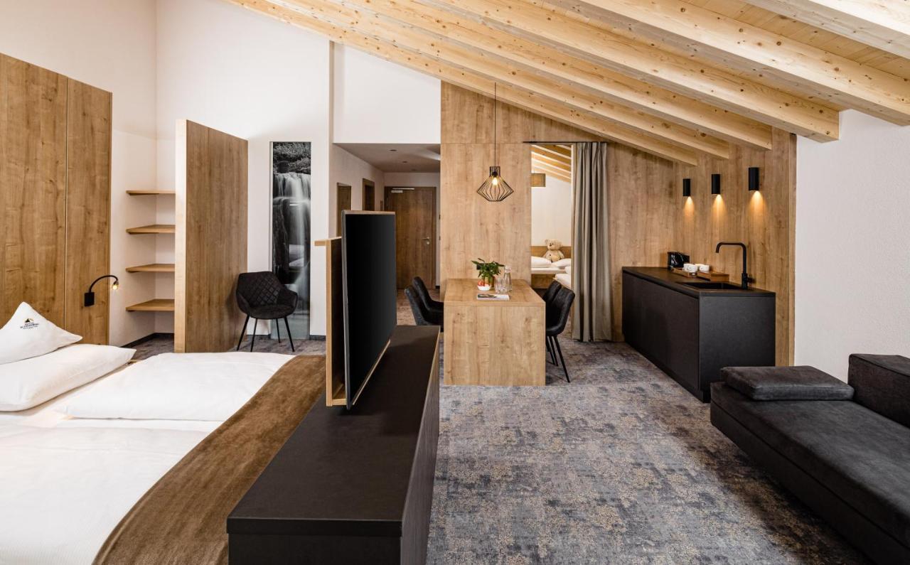 Hotel Schneeberg Family Spa Resort Ridnaun Exteriör bild